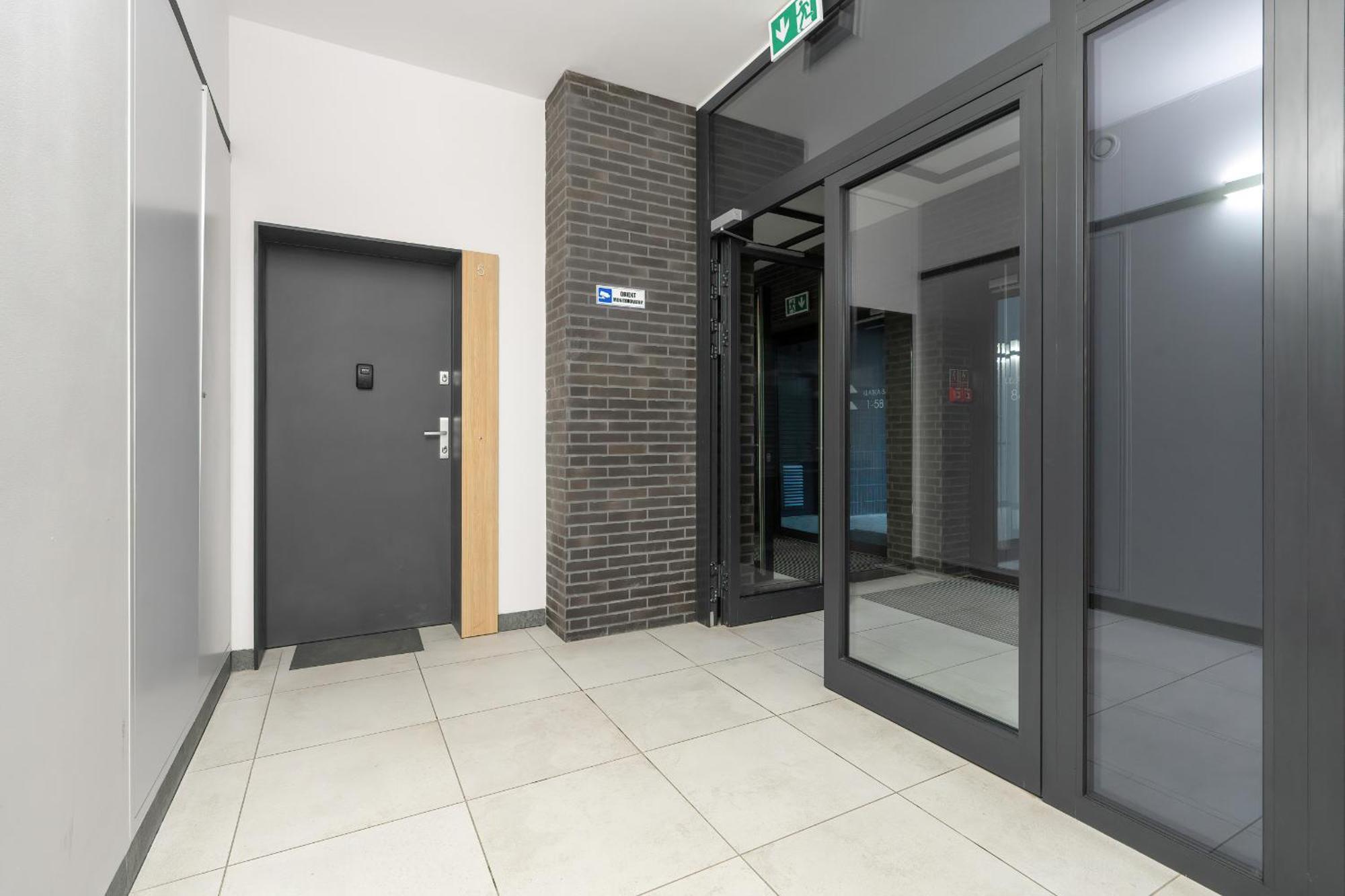 Cozy Studio With Balcony And Free Garage By Noclegi Renters Poznan Exterior photo
