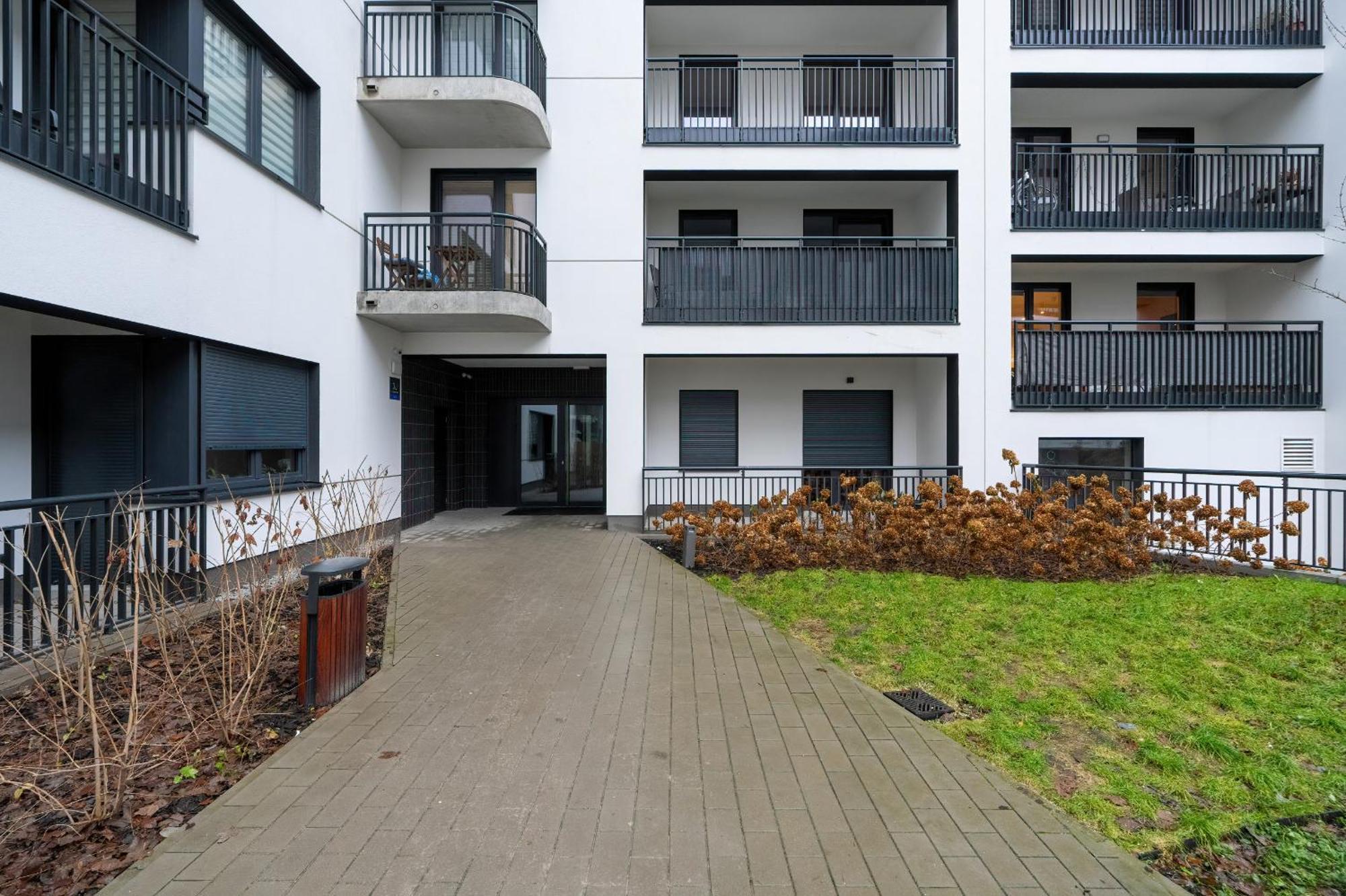 Cozy Studio With Balcony And Free Garage By Noclegi Renters Poznan Exterior photo